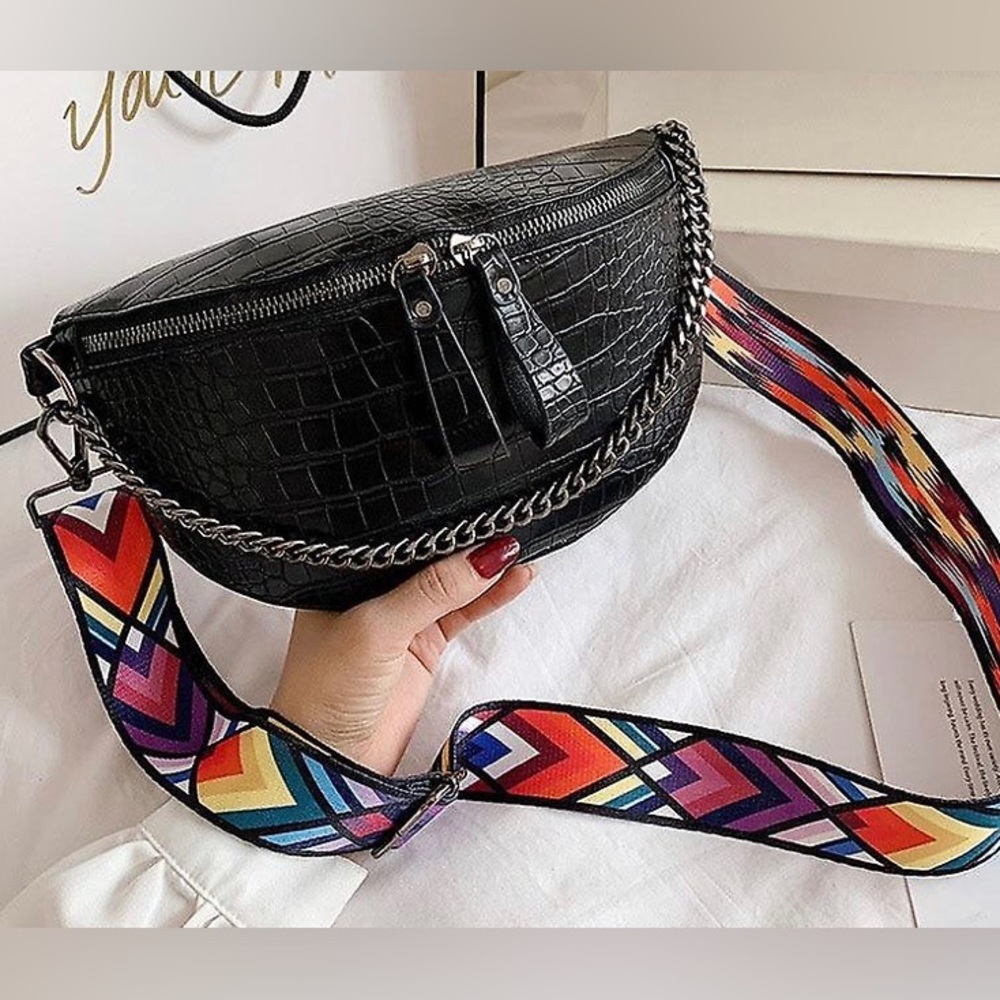 NWOT- GORGEOUS Chest/Bag Fanny Pack